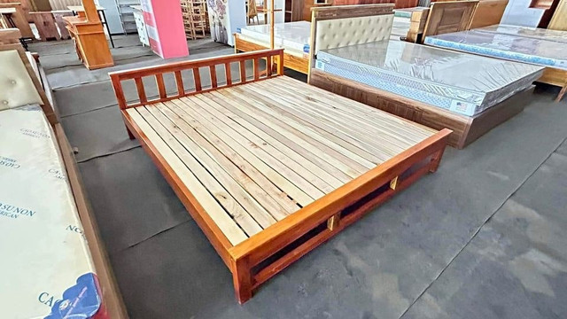 Giường gỗ tràm