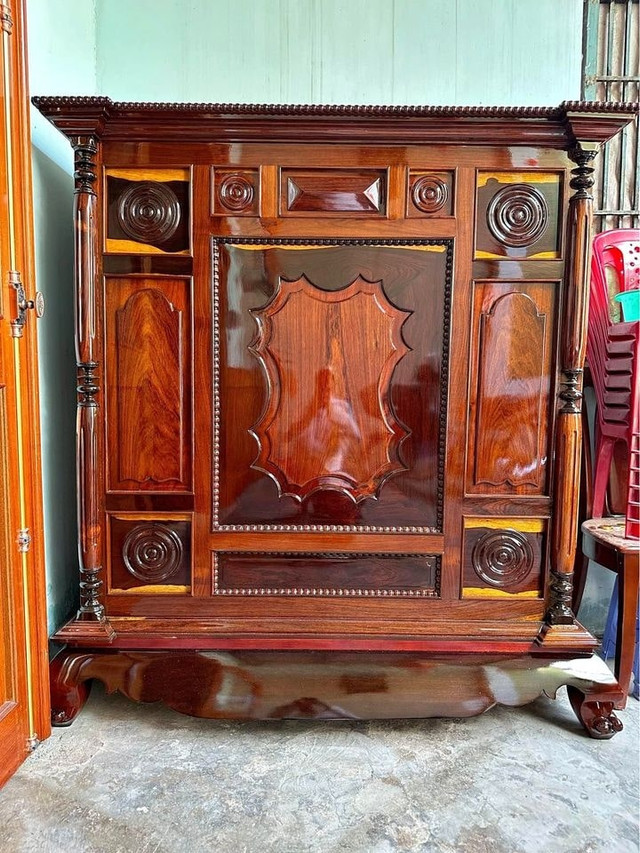 Tủ thờ gỗ đỏ